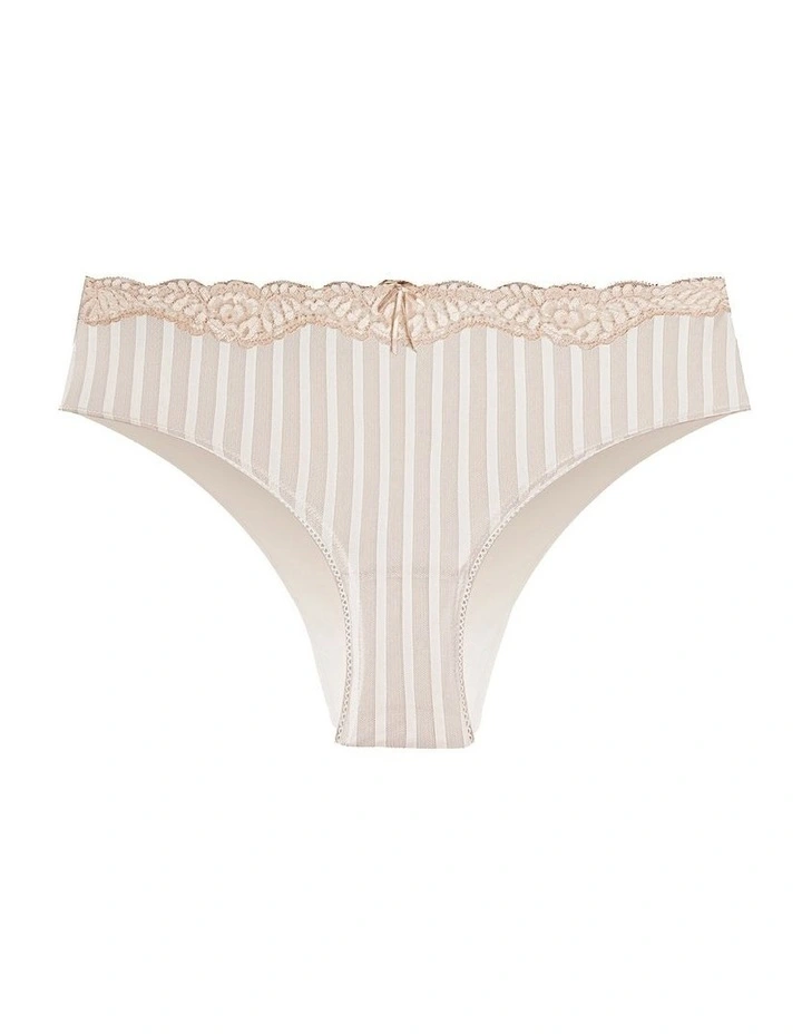 Fifi Shorty in Latte image 3