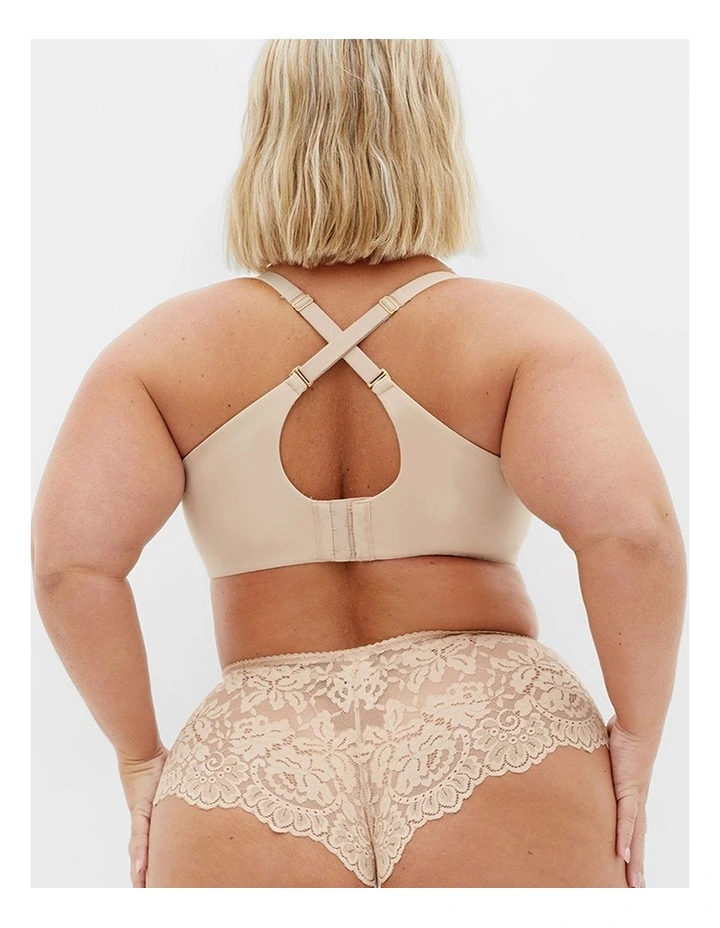 Bodycon Contour Bra in Latte image 2