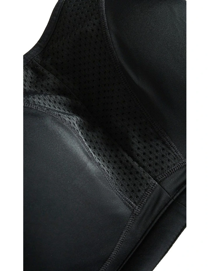 Contour Underwire Sports Bra in Black image 6