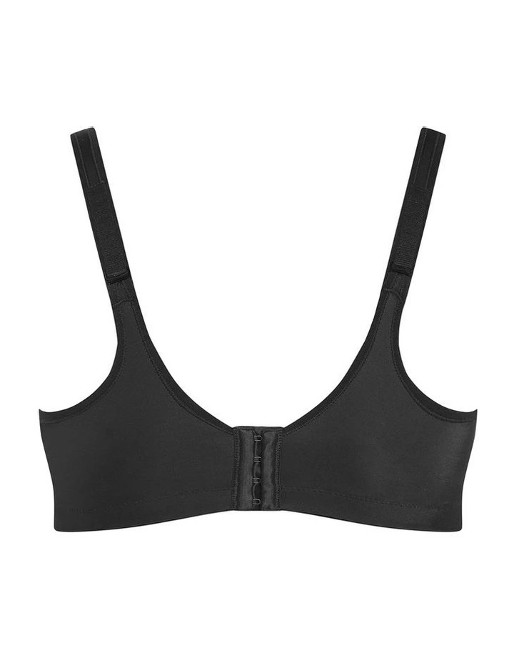 Underwire Sports Bra in Black image 4