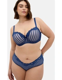 Fifi Shorty in French Navy
