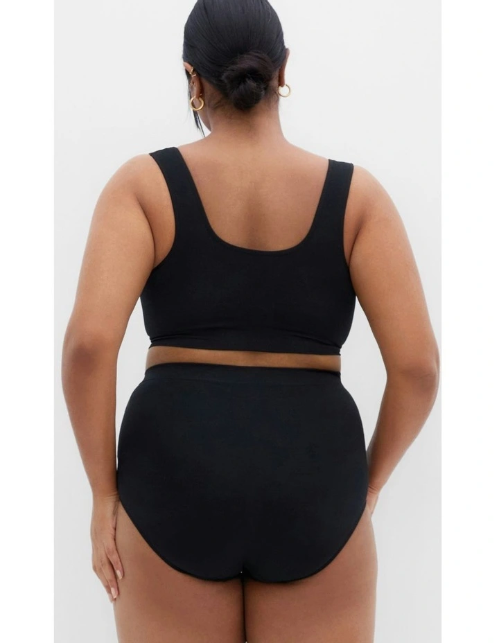 Smooth & Chic Seamless Full Brief 3 Pack in black image 3