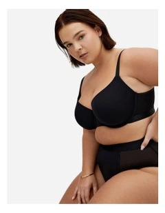 Signature T-Shirt Bra in Black