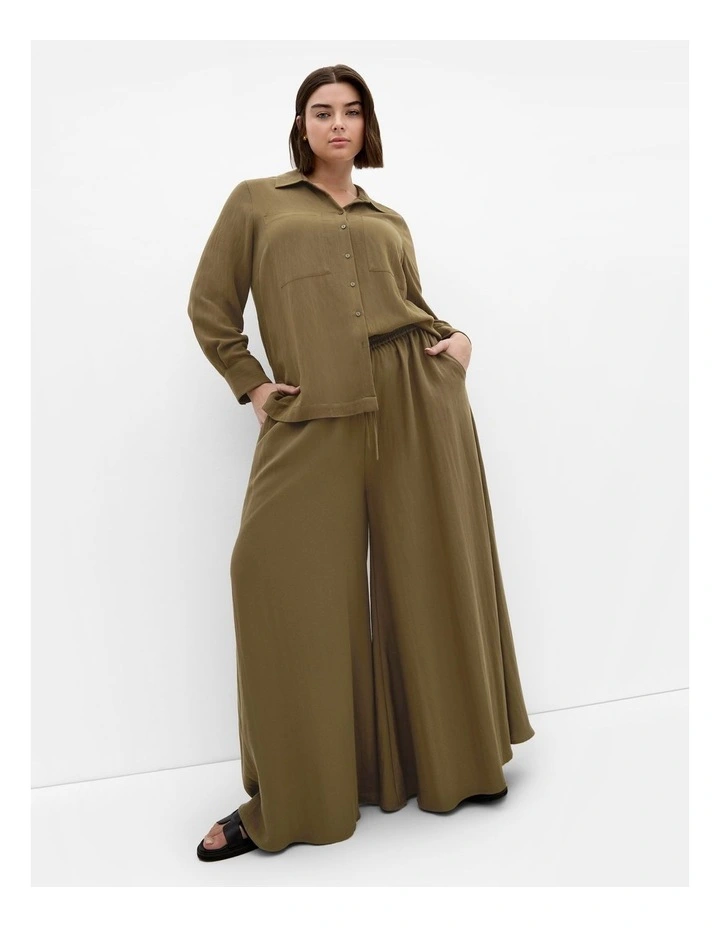 Elly Long Sleeve Shirt in Khaki image 3