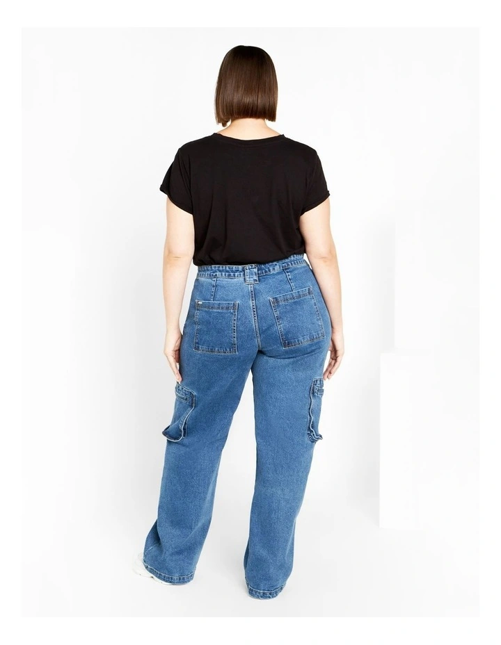 Harley Fit Oaklyn Cargo Wide Leg Jean in Mid Wash image 2