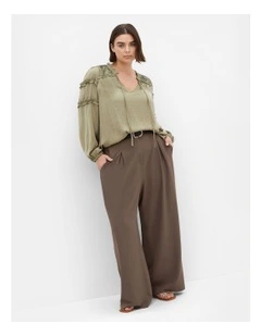 Drama Queen Shirt in sage