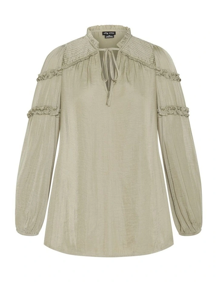 Drama Queen Shirt in sage image 3