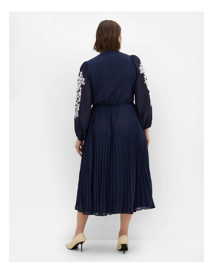 Adorn Sleeve Pleat Midi Dress in Navy image 2