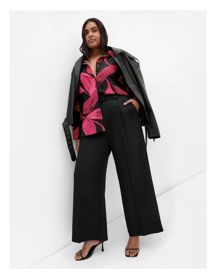 Shania Abstract Print Shirt in Black image 3