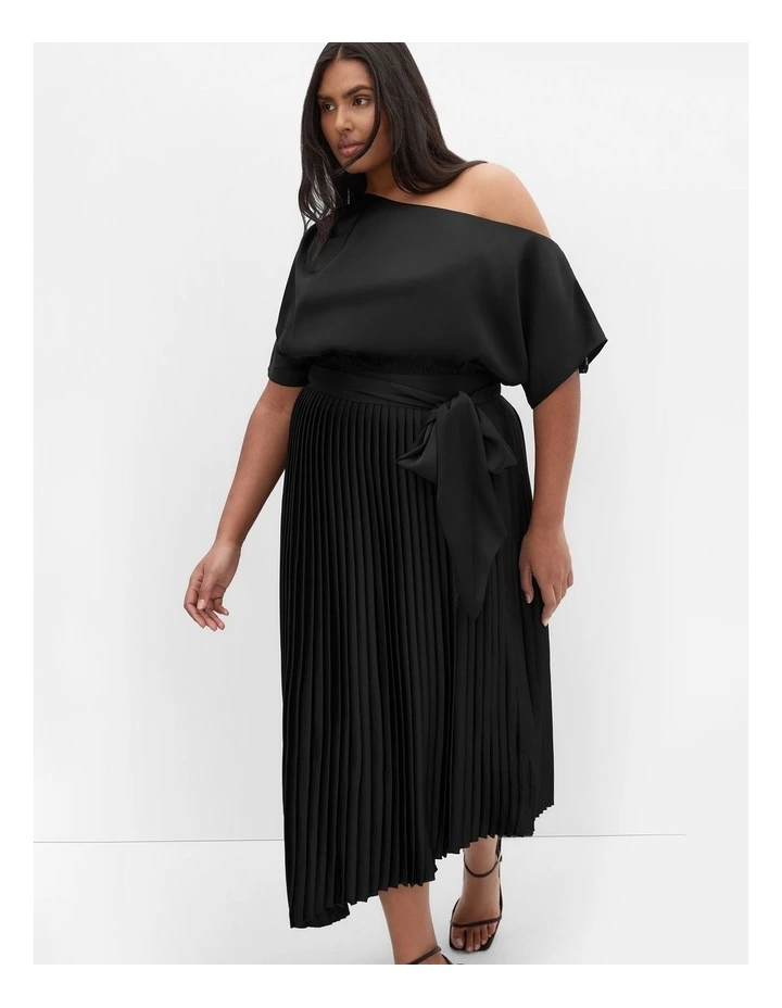 Payton Pleat Midi Dress in Black image 2