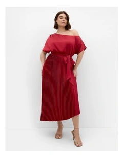 Payton Pleat Midi Dress in Currant