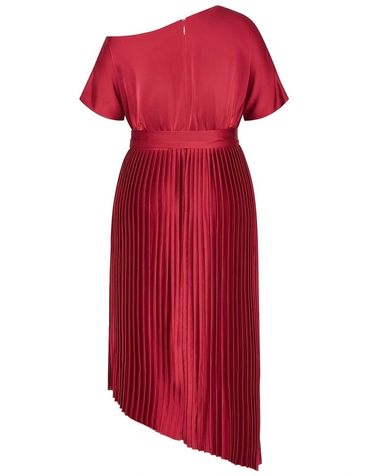 Payton Pleat Midi Dress in Currant image 4