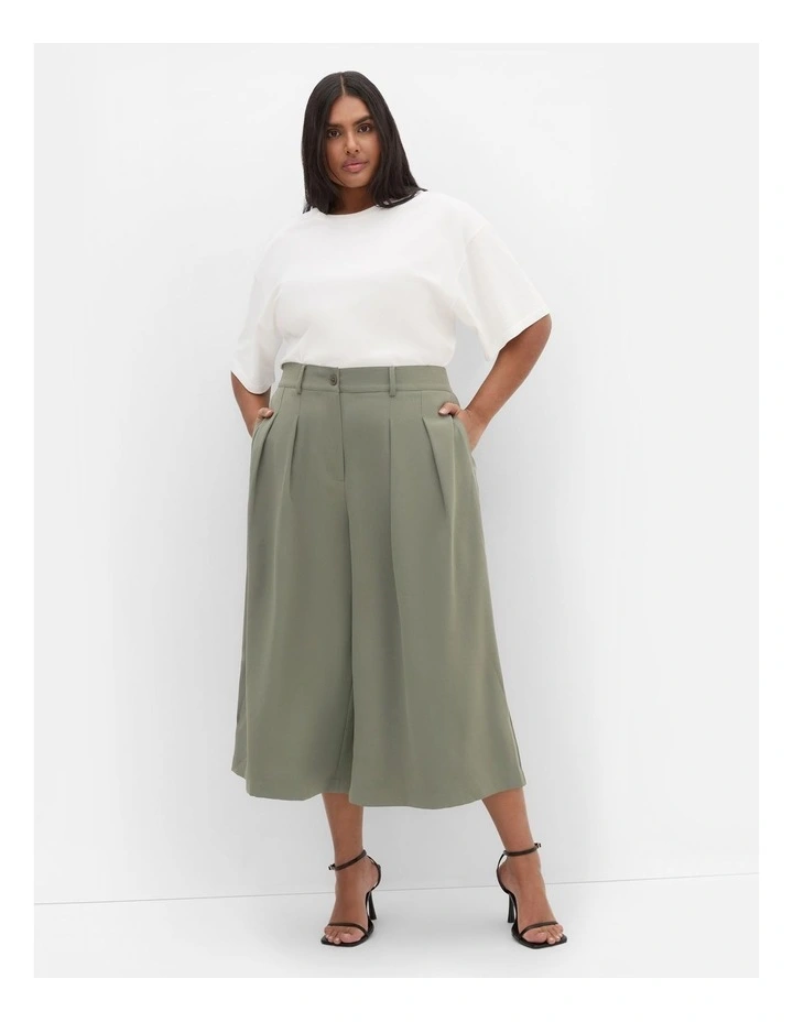 Abbie Crop Pant in Green image 1