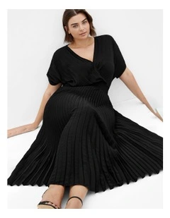 Elia Pleat Dress in Black