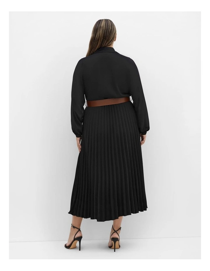 Honey Lane Dress in Black image 2