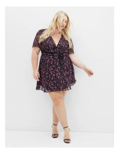 Carrie Print Mini Dress in Cherry