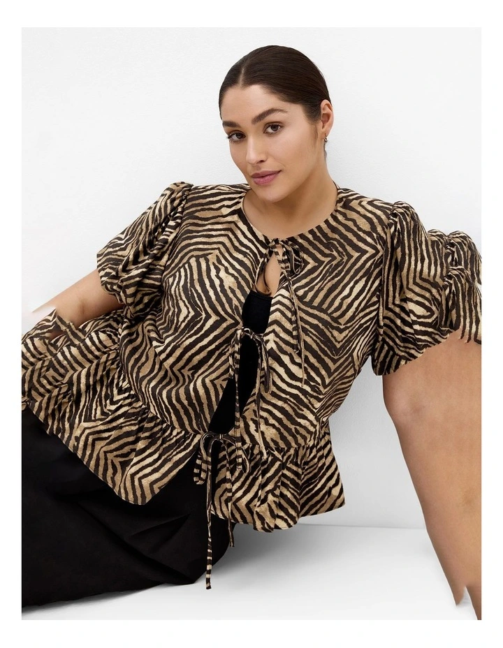 Daphne Print Top in Dark Chocolate image 1