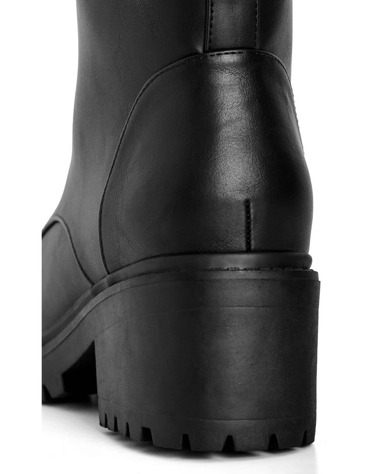 Wide Fit Zelda Zip Ankle Boots in Black image 7
