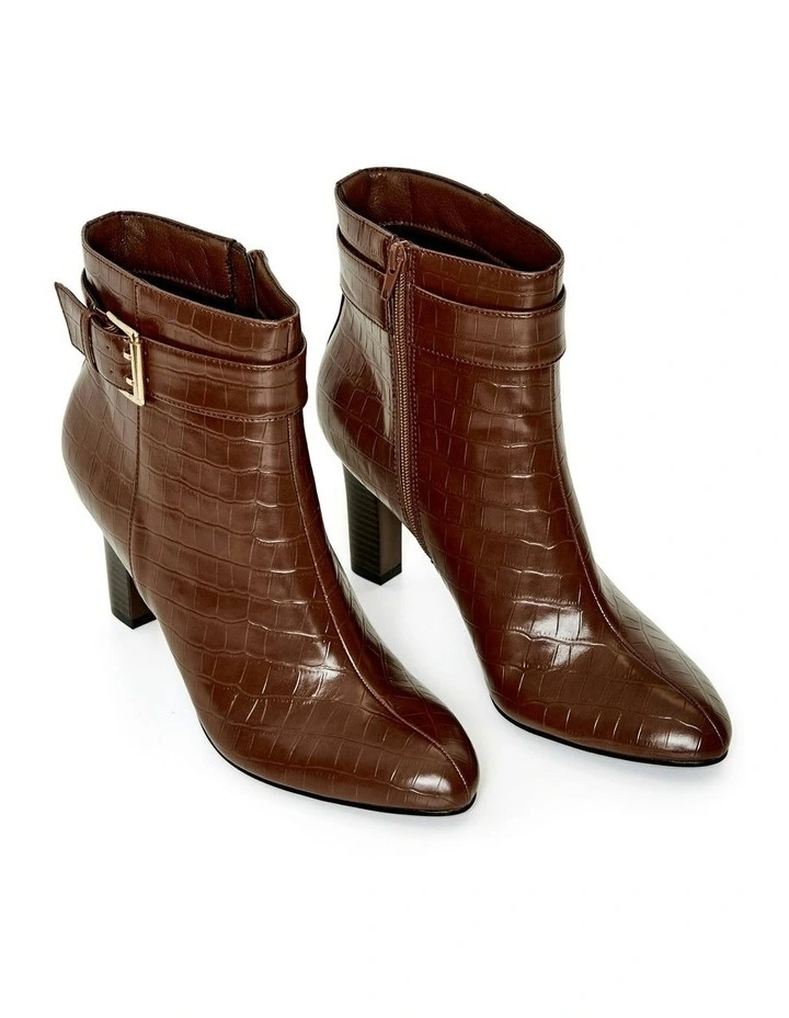 Wide Fit Tory Ankle Boots in Chocolate Brown image 7
