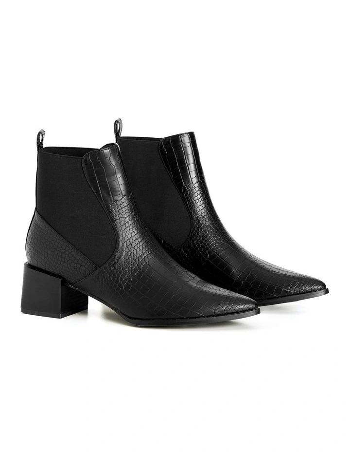 WIDE FIT Eden Ankle Boot in Black image 7