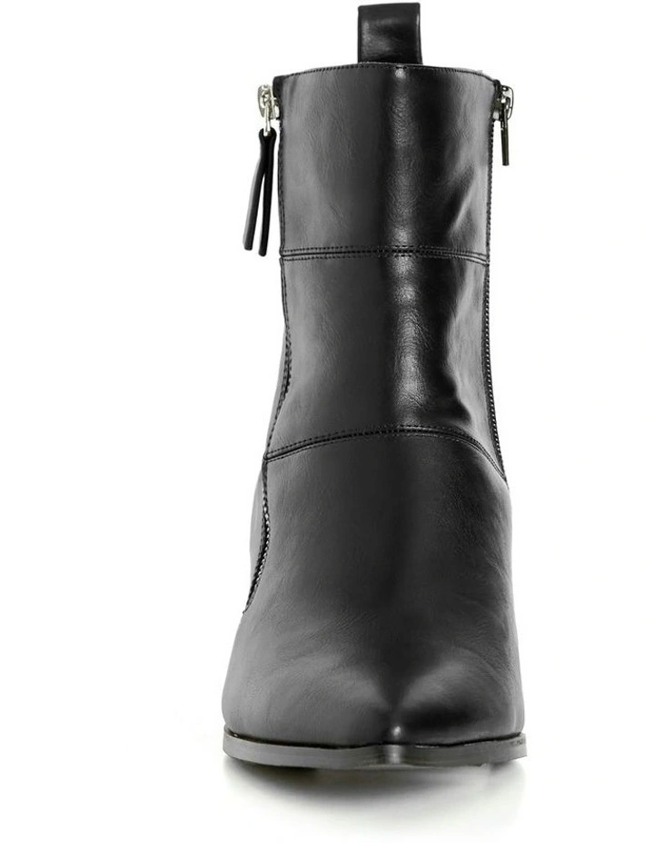 WIDE FIT Yasmin Ankle Boot in Black image 5