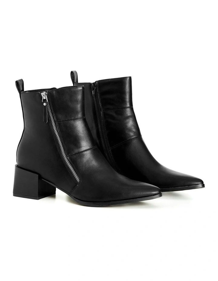 WIDE FIT Yasmin Ankle Boot in Black image 6