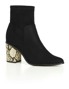 WIDE FIT Kendra Ankle Boot in Black