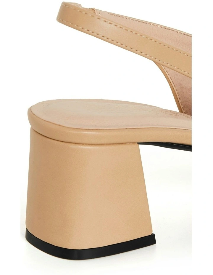 Wide Fit Chelsea Slingback in Caramel image 7