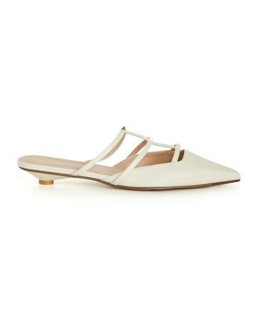 Cream colour