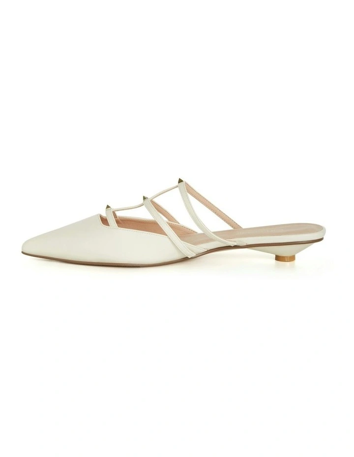 Wide Fit Azelea Slide in Cream image 4