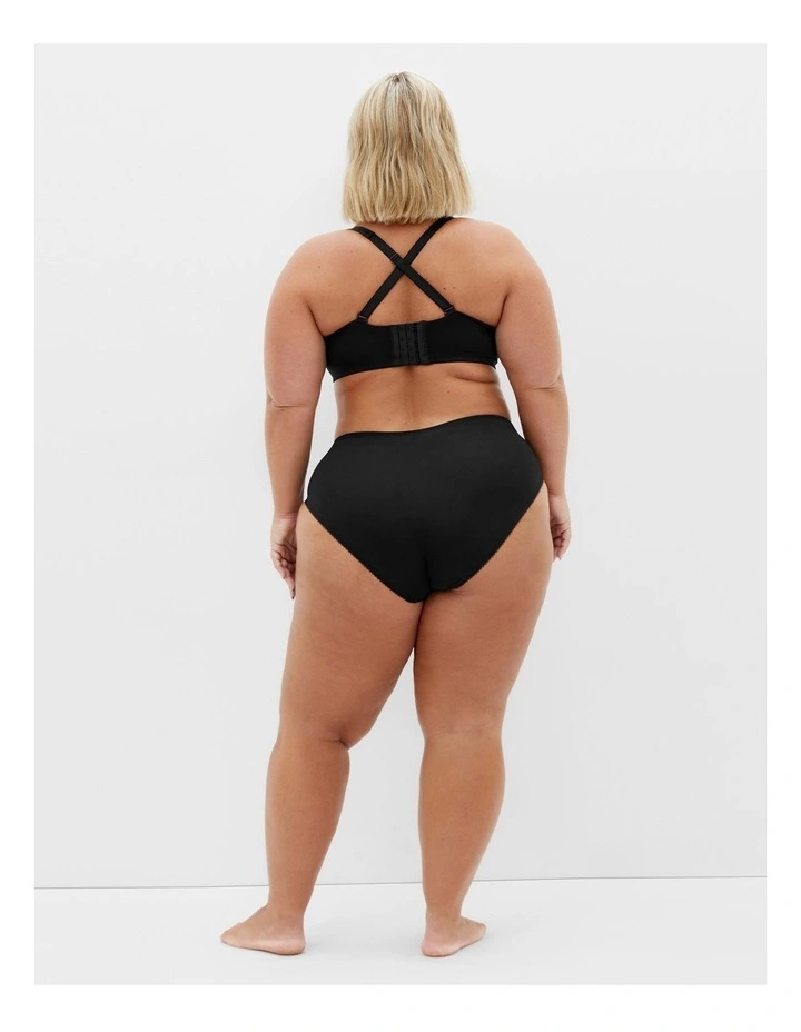 Fifi Shorty in Black image 3
