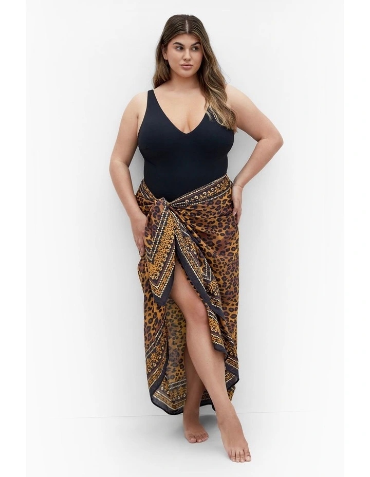 Vigo 1 Piece in Black image 1