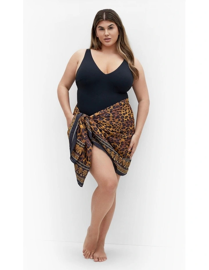Vigo 1 Piece in Black image 3