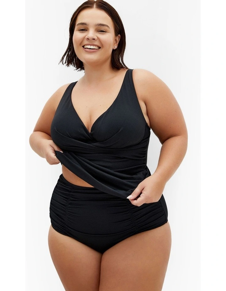 Sardinia Underwire Tankini in Black image 1