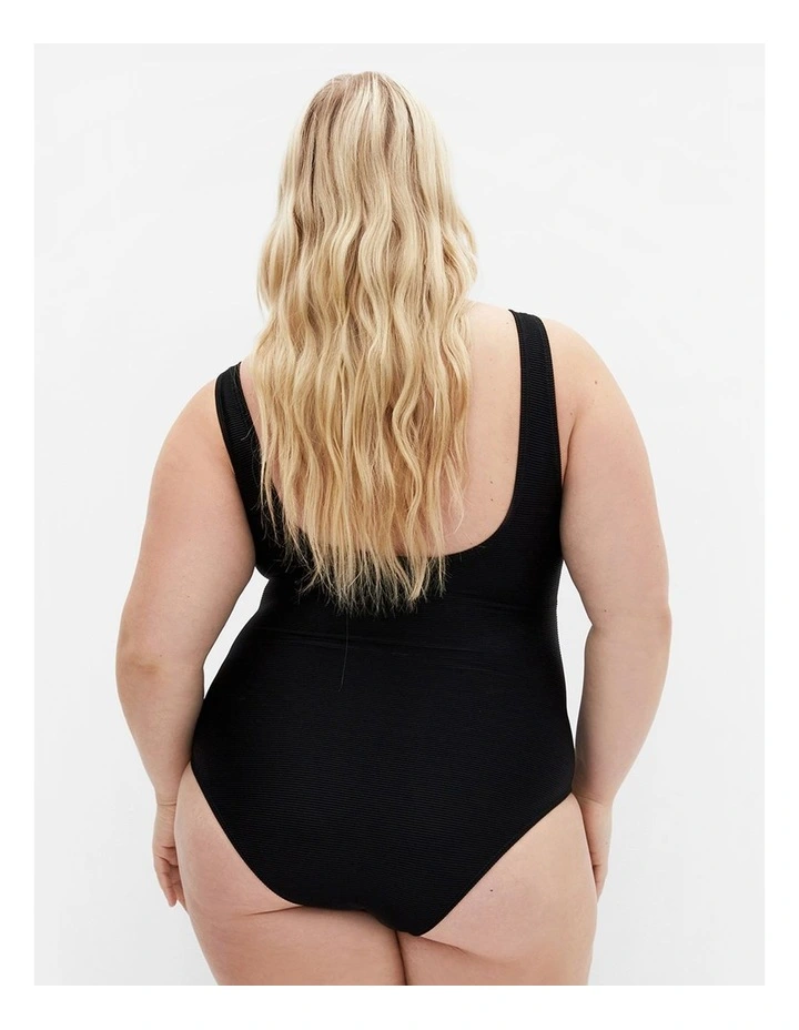 Valencia Underwire 1 Piece in black image 2