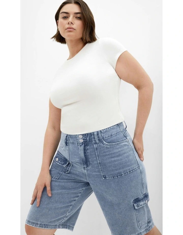 Aida Cargo Shorts in Mid Denim image 7