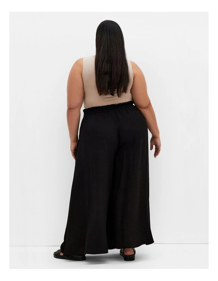 Elly Pant in Black image 2