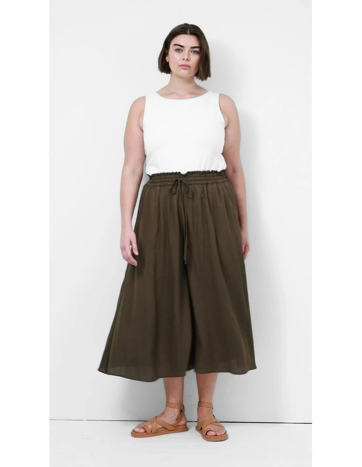 Elly Crop Pant in Khaki image 5