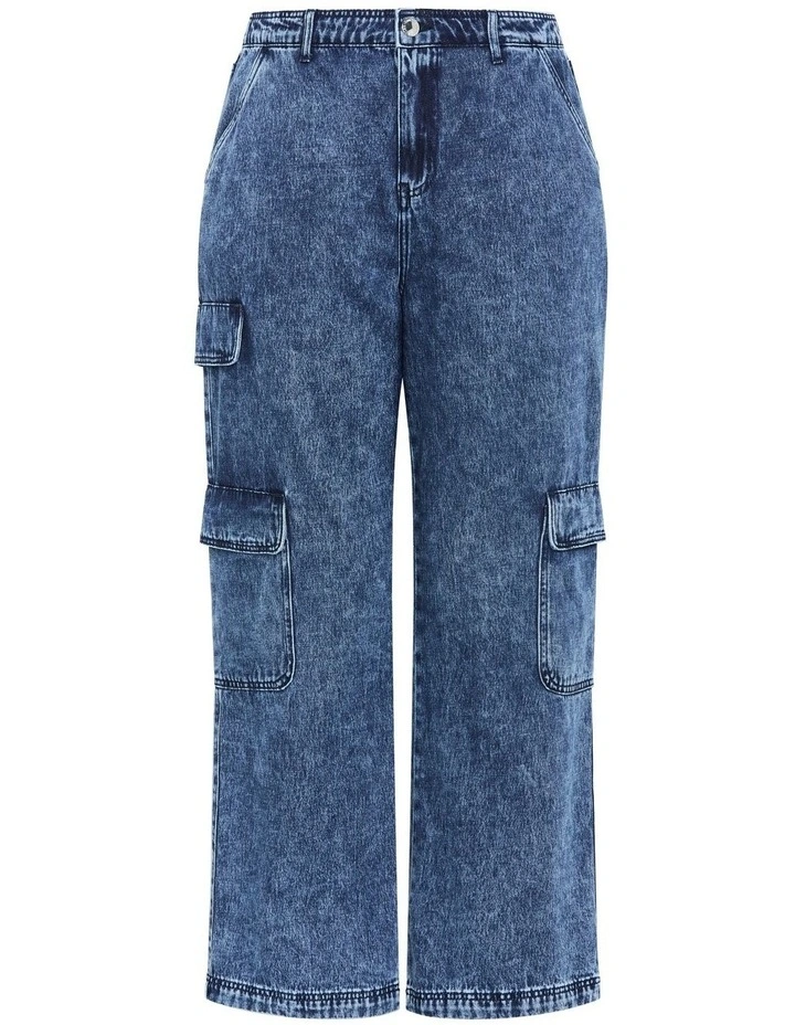 Harley Fit Cargo Detail Jeans in Mid Denim image 5