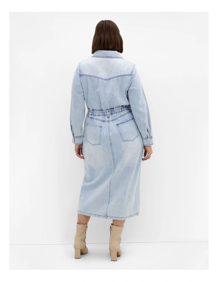 Elara Denim Dress in Light Wash image 2