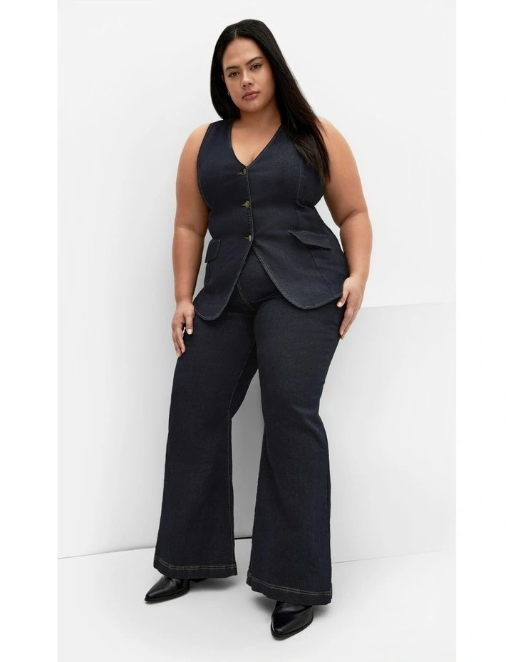 August Vest in Dark Denim image 4