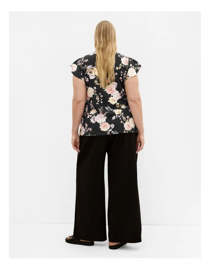 Lori Print Top in Black Flirty Floral image 2