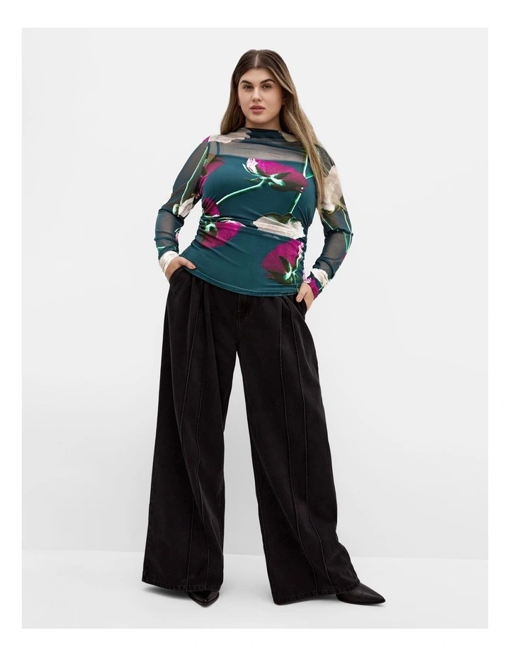 Lauryn Print Top in Emerald Stem image 1