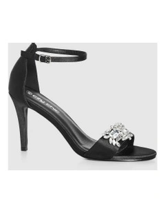 HEEL TOTALLY GLAM