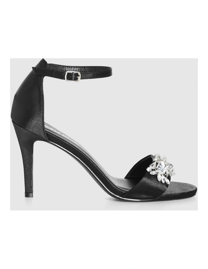 HEEL TOTALLY GLAM image 2