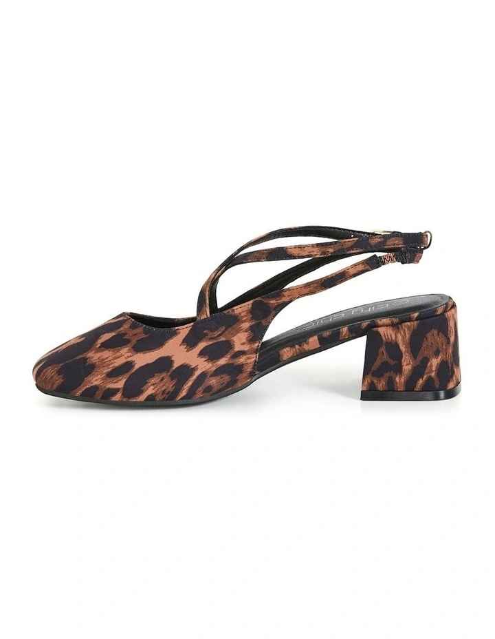 Luna Heel in Leopard image 3