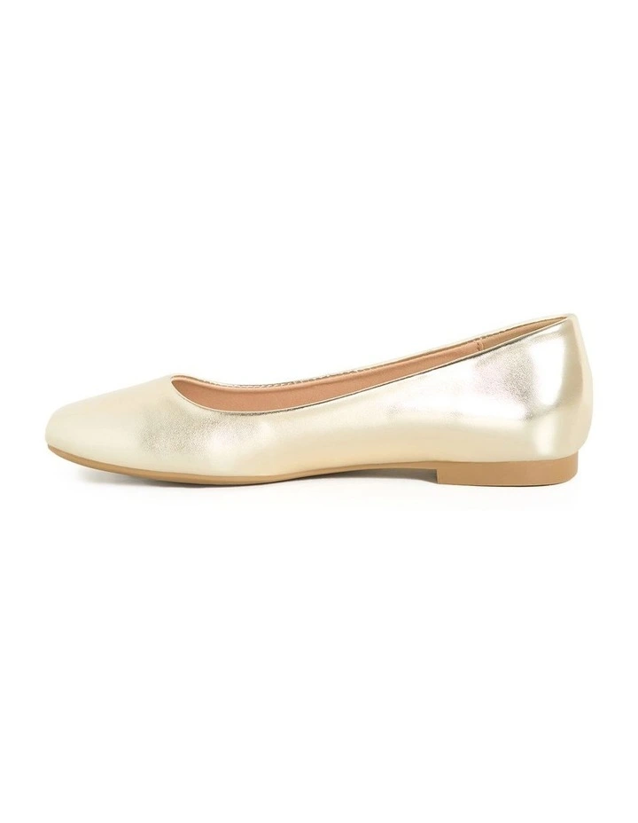 Rae Flat Ballet in Soft Gold image 3