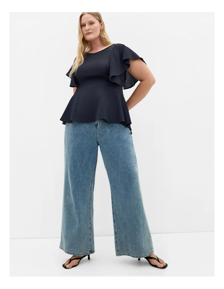 Romantic Mood Top in Navy image 1