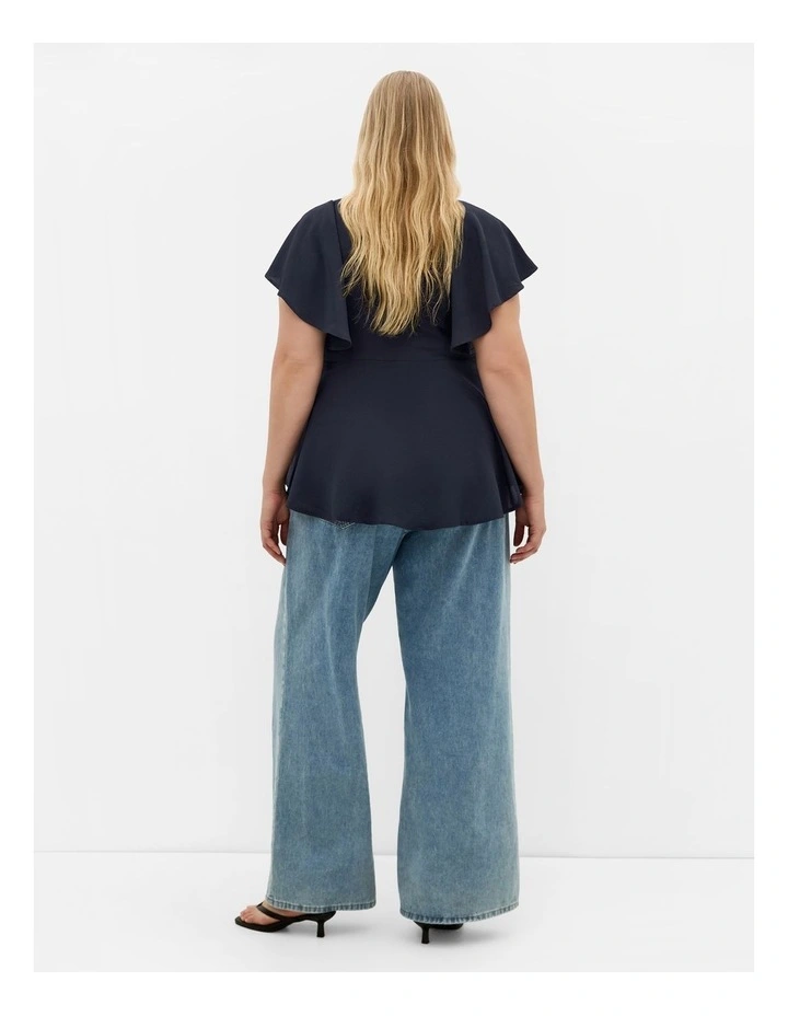 Romantic Mood Top in Navy image 2