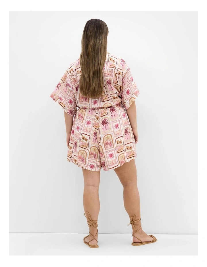 Postcard Soiree Print Shorts in Sand image 2